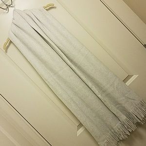 Echo scarf everyday wrap